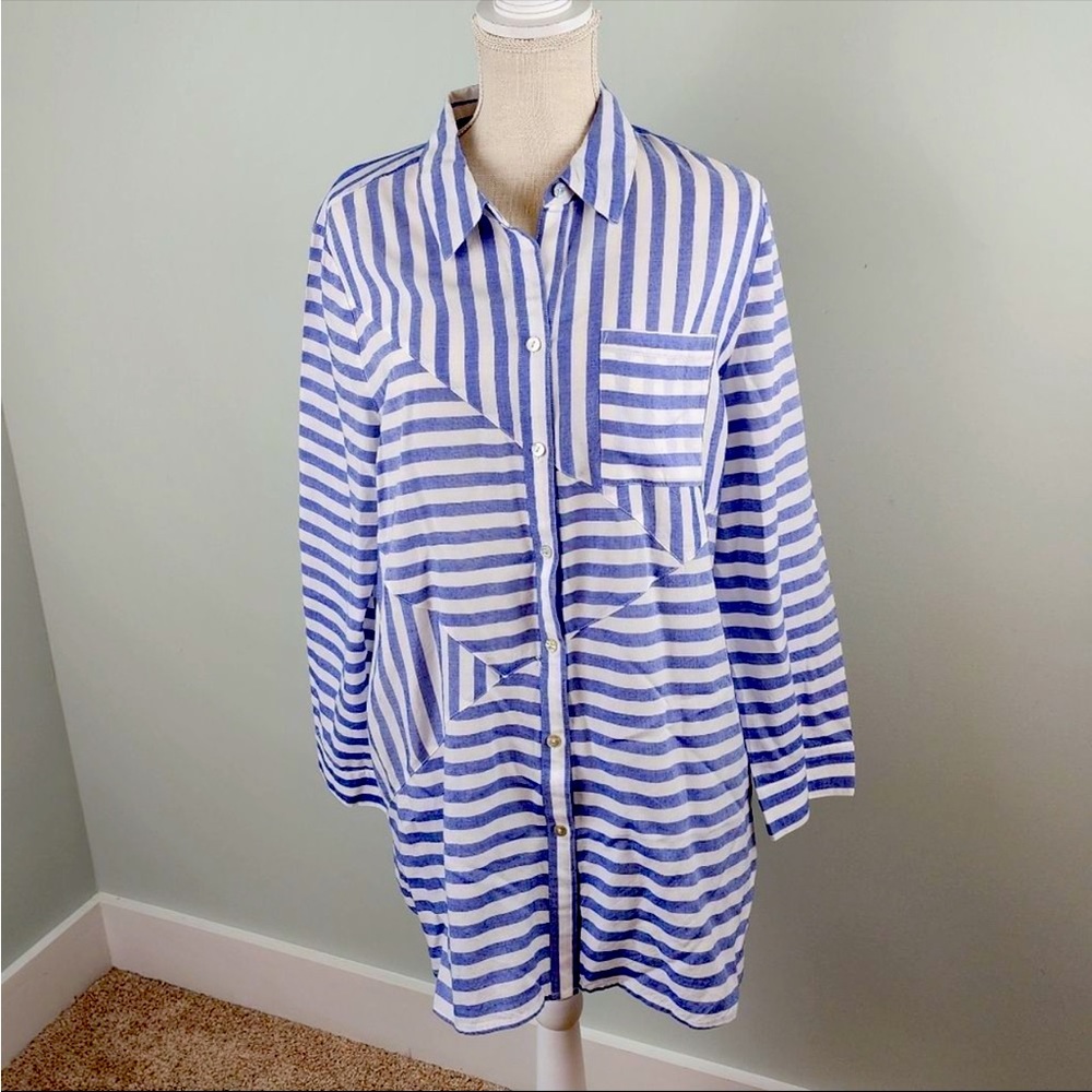 CHICO’S striped tunic top. Size large. Spring!!